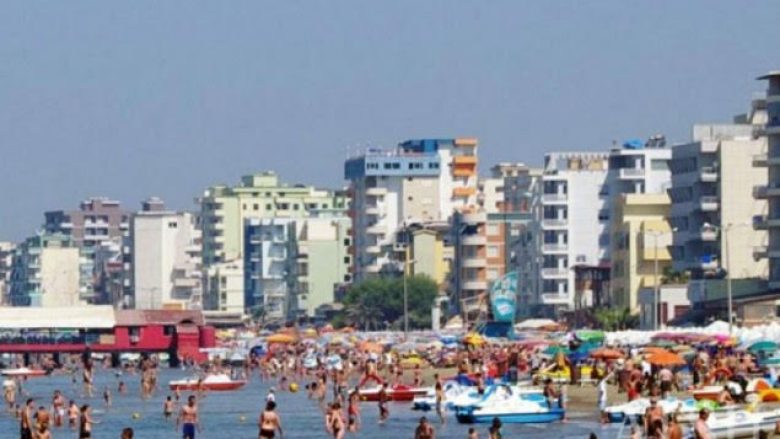 Durrës, gjendet një i mbytur në det