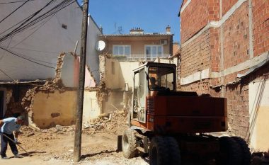 Vazhdon degradimi i trashëgimisë ndërtimore në Prizren, rrënohet edhe një shtëpi