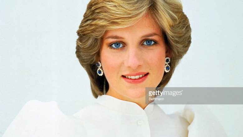 Sot 19 vite pa Princeshën Diana, imazhe të ndryshme nga jeta e saj! (Foto)