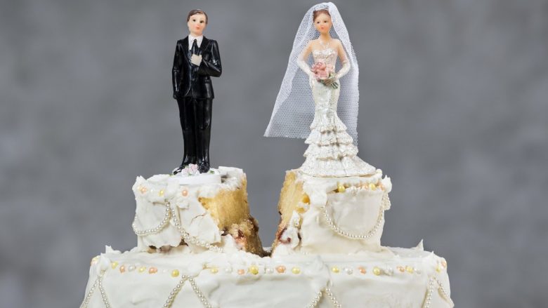 Të martuar keni kujdes: Këta janë dy muajt e vitit kur çiftet priren të divorcohen