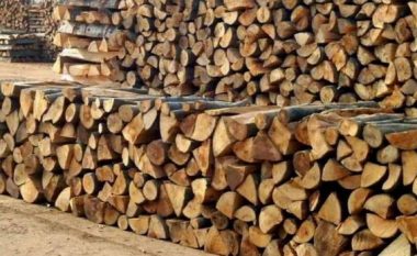 Dhjetëra të moshuar nga Kumanova, janë mashtruar nga shitësit e rrejshëm të druve për ngrohje