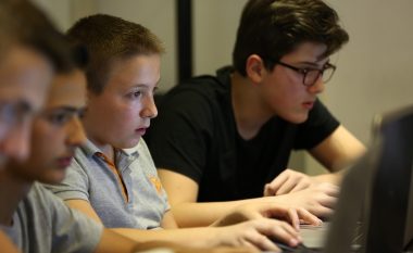 Pse duhet secili fëmijë të mësojë programim dhe teknologji në akademinë jCoders?