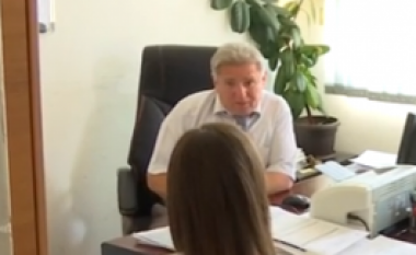 Në Malishevë, drejtori punëson djalin pa diplomë (Video)