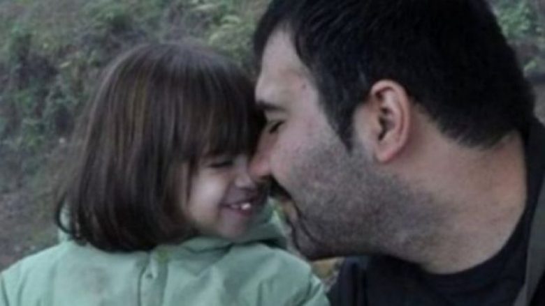 Dënohet me vdekje, sepse postoi foto me të bijën në Facebook