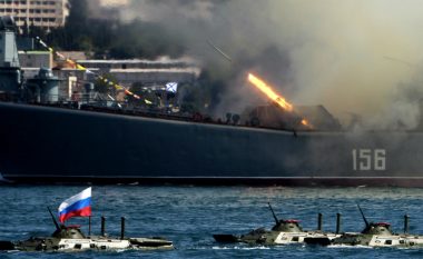 “Komploti ukrainas”, Rusia njofton “lojëra lufte” në Detin e Zi