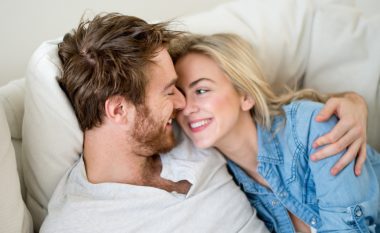 Meshkujt që masturbojnë më shumë janë dashnorë më të mirë