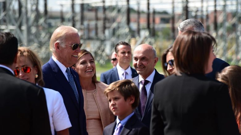 Kjo ishte porosia e Joe Biden, kur për herë të parë vizitoi Kosovën (Video)