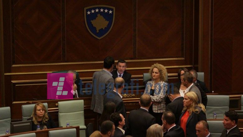 Demarkacioni e ka ashpërsuar gjuhën e politikës kosovare