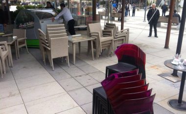 Shfrytëzimi i hapësirave publike në Prishtinë: Gjobë ose konfiskim të inventarit nëse nuk paguhen tarifat