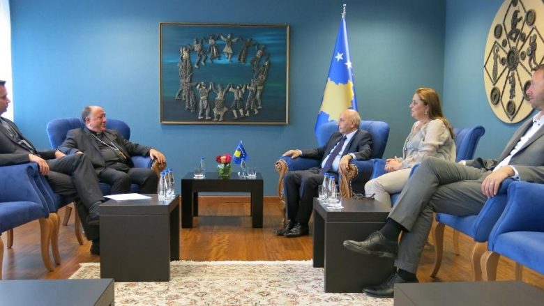 Mustafa: Kosova krenohet me simbolin global të humanizmit, Nënën Terezë
