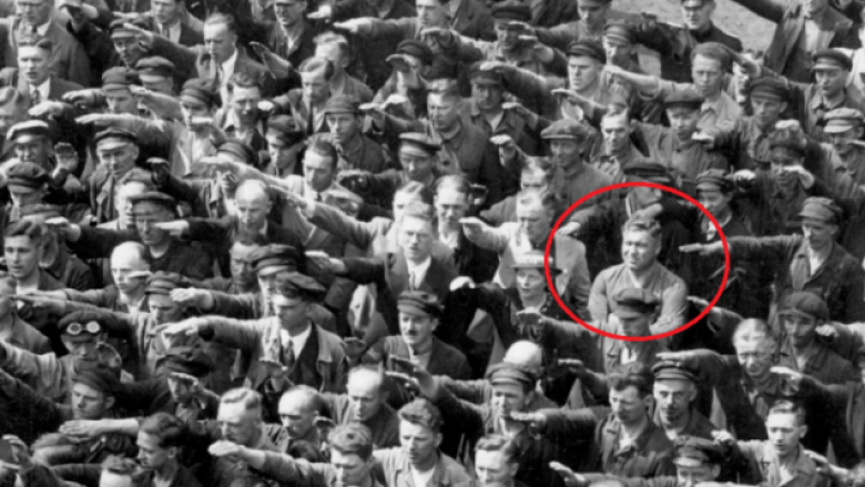 Çfarë ndodhi me nazistin e vetëm gjerman që refuzoi ta përshëndeste Hitlerin?