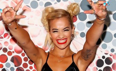 Rita Ora tregon për dreqnillëqet në moshën e adoleshencës