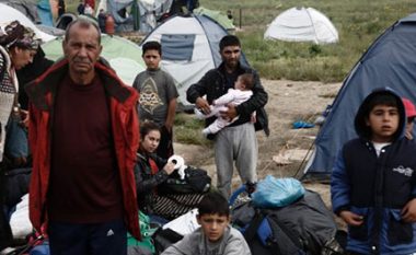 “EUROPOL”, në kërkim të terroristëve në kampet e refugjatëve në Greqi