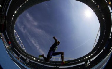 Amerikani Christian Taylor ruan titullin olimpik në trehapësh