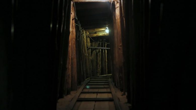 Tuneli në Sarajevë, që 23 vjet më parë hapi derën e shpresës