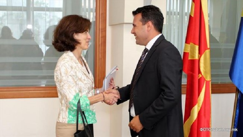 Zaev e falënderon Oer për ndihmën franceze ndaj Maqedonisë