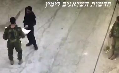 Momenti kur palestinezi 16-vjeç tenton të therë me thikë ushtarin izraelit, por qëllohet me armë për vdekje (Foto/Video, +16)