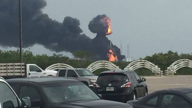 Shpërthim në Qendrën e Hapësirës në Florida të ShBA-së (Foto/Video)