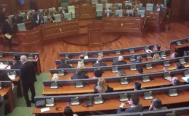 Kush i frikësoi deputetët e Srpskas, dje në Prishtinë?