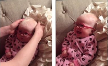 Dashuri në shikim të parë: Momenti emocionues kur vogëlushja sheh për herë të parë nënën e saj (Foto/Video)