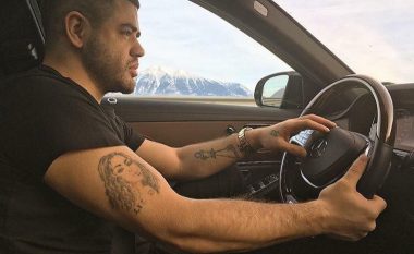 Noizy nuk ndalet se provokuari, këtë herë dedikim për Stresin? (Foto)