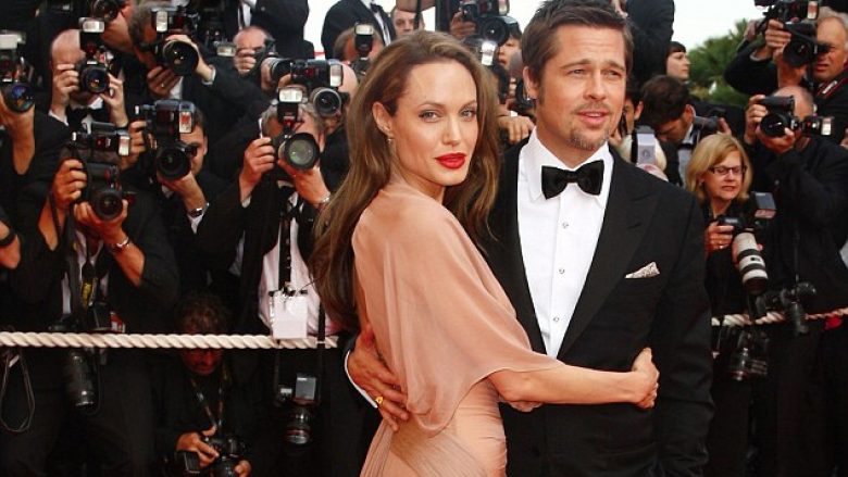 Pitt dhe Angelina nuk u ndanë vetëm në jetën reale (Foto)