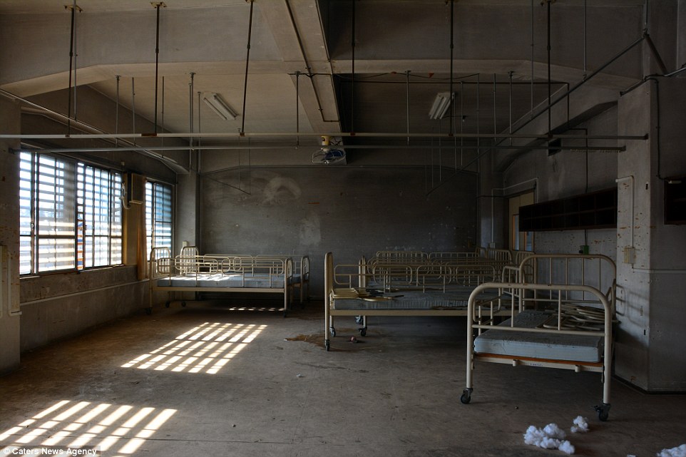 Brenda spitaleve të braktisura ku asgje nuk eshte prekur per dekada te tera foto 4