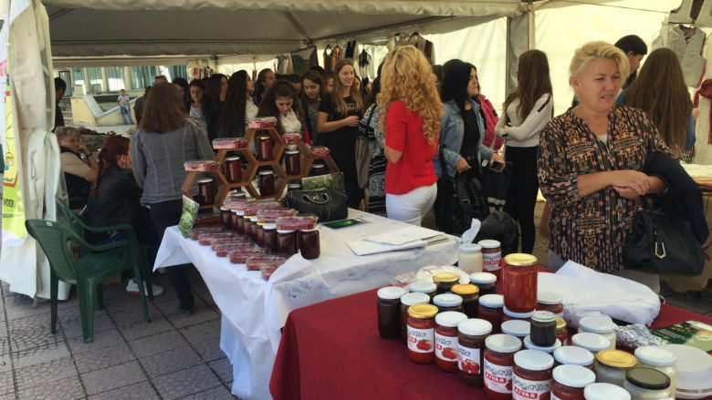 Hapet panairi i produkteve bujqësore dhe artizanateve në Skenderaj