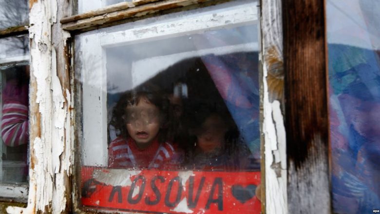 Janë 107 mijë të zhvendosur brenda dhe jashtë Kosovës që presin ri-integrimin