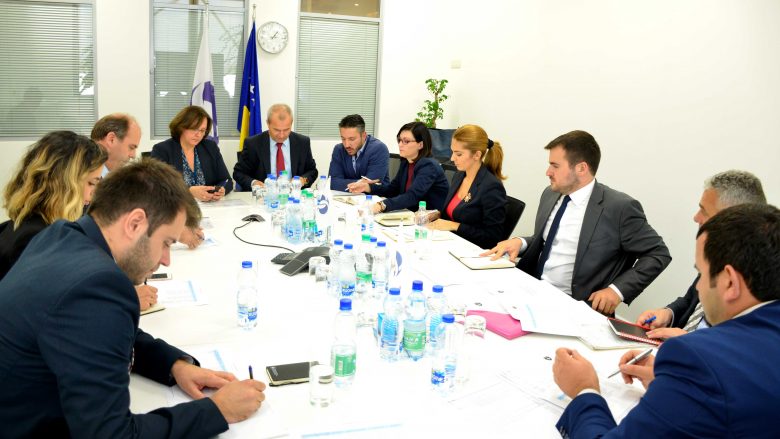 Ministria e Financave mbanë takimin për portfolion me BERZH-in
