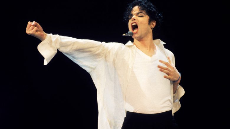 Balerini amerikan pohon se ishte abuzuar seksualisht për shtatë vjet rresht nga Michael Jackson