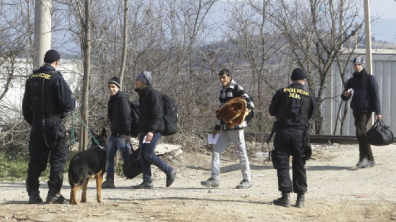 Bëhet ndërrimi i radhës i policëve të Çekisë që ndihmojnë kolegët e tyre të Maqedonisë