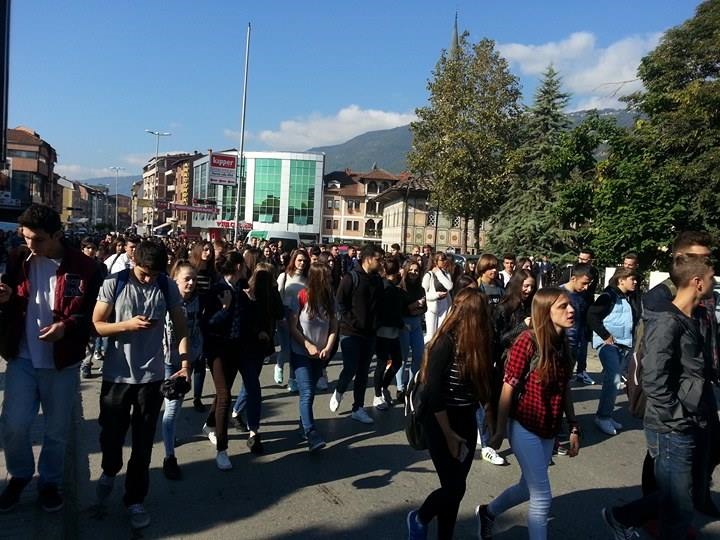 Proteste nga gjimnazitet e Tetoves