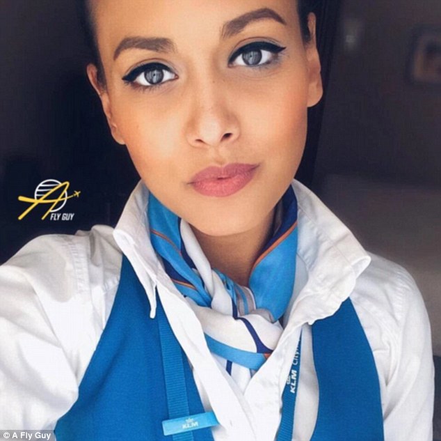 Stjuardesat në garën për selfien me te bukur foto 5