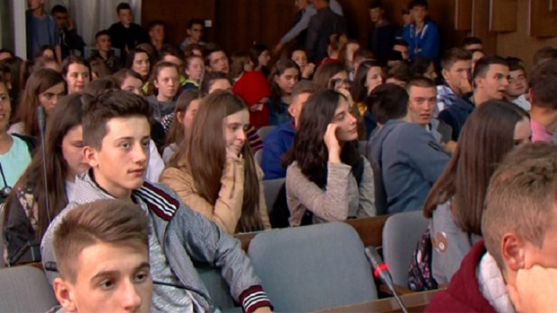 Zgjidhet problemi i transportit të nxënësve në Tetovë, nga dita e hënë transport i rregullt?