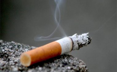 Nga sot, zero tolerancë ndaj pirjes së duhanit në ambiente të mbyllura dhe hapësira publike