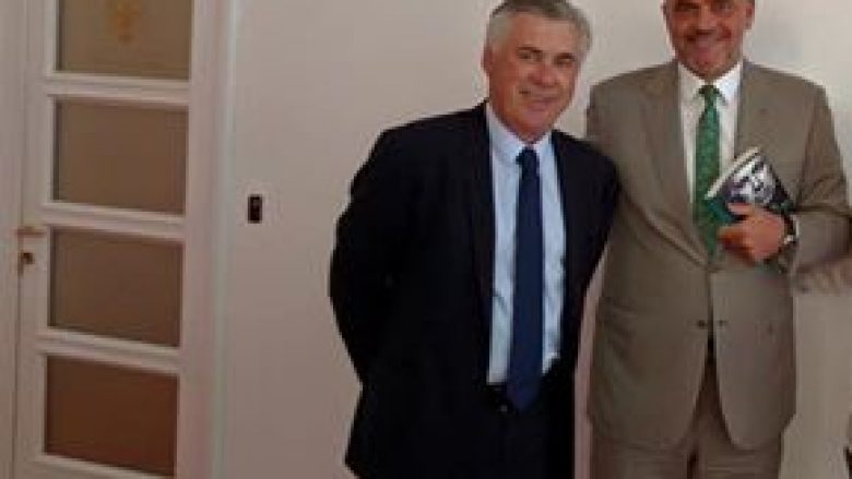 Ancelotti midis Tiranës zbulon të vërtetën e pseudonimit Carletto