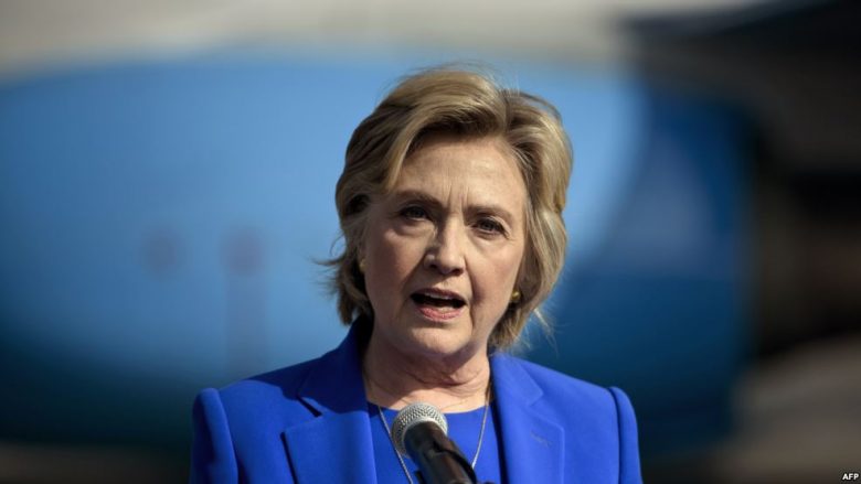 Clinton e mirëpret marrëveshjen për armëpushim në Siri