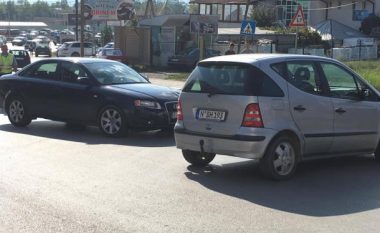 Katër persona të lënduar në një aksident në Prishtinë (Foto)