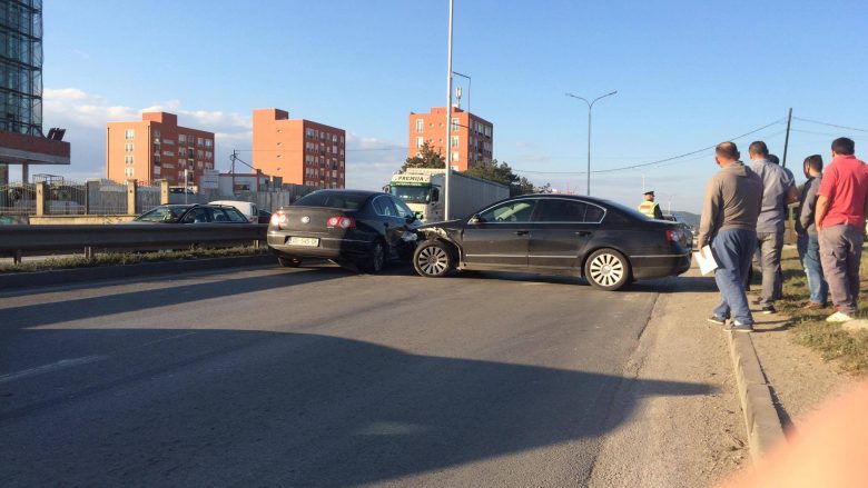 Aksident trafiku në “Veternik” të Prishtinës (Foto)