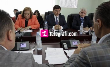 Bajrami: Librat janë shpërndarë në të gjitha shkollat