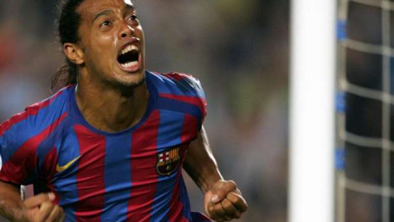 Barcelona nënshkruan përsëri me Ronaldinhon