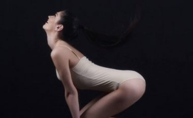 Fotosesioni topless i Besa Istrefit, prapaskenat (Video)