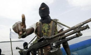 Ushtarët nigerianë shesin armë organizatës terroriste Boko Haram