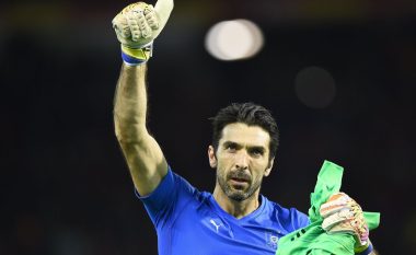 Gjesti i Buffonit në ndeshjen Itali-Francë që bëri të gjithë të dashurohen edhe më shumë në portierin legjendar (Video)