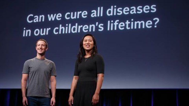 Zuckerberg zotohet: Brenda pak dekadash do të gjendet ilaçi për të gjitha sëmundjet