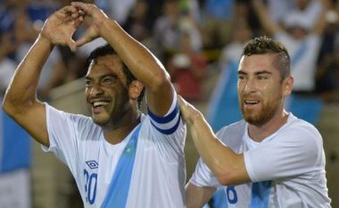Sulmuesi i Guatemalas tejkalon Ronaldon për t'u bërë golashënuesi kryesor aktivë në nivel ndërkombëtar