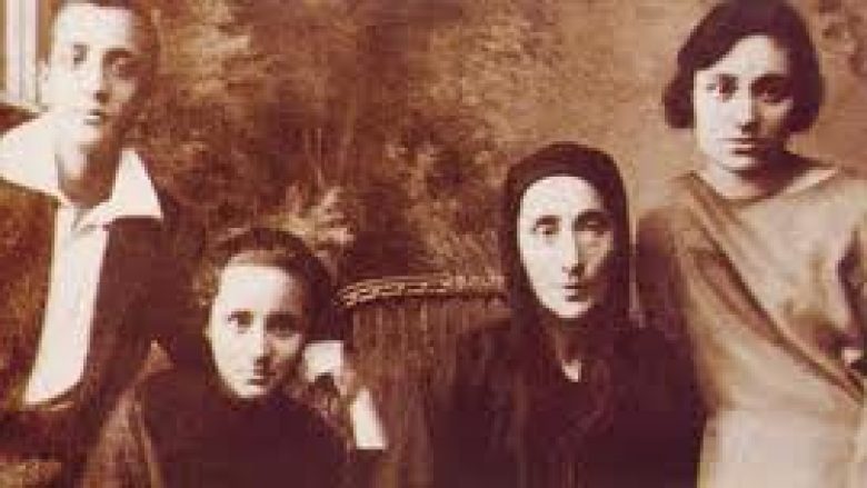 Nuk e lanë të shihte nënën Drane e motrën Age, as në shtratin e vdekjes: Historia tronditëse e Shqipërisë, me Nënën Tereze