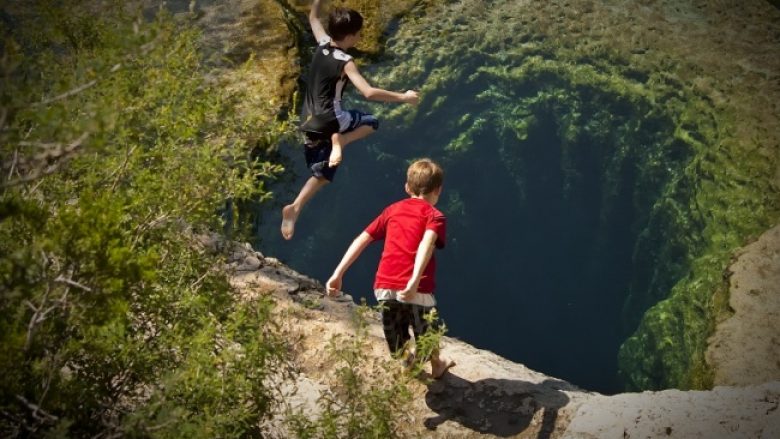 20 fotografi që duken sikur nuk janë të vërteta! (Foto)