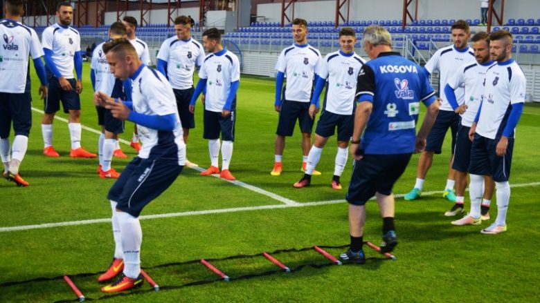 FIFA lejon edhe dy futbollistë të luajnë për Kosovën